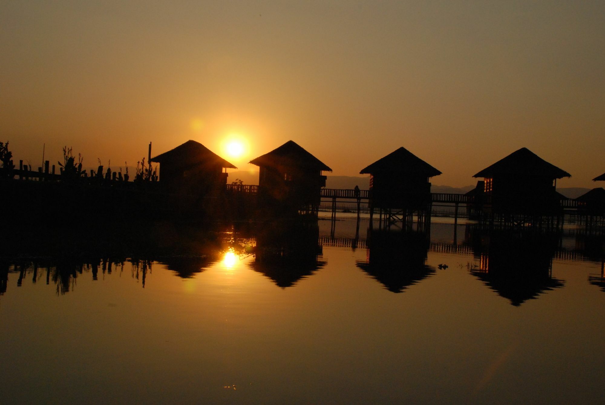 Golden Island Cottages Thale U Hotel Ywama Ngoại thất bức ảnh