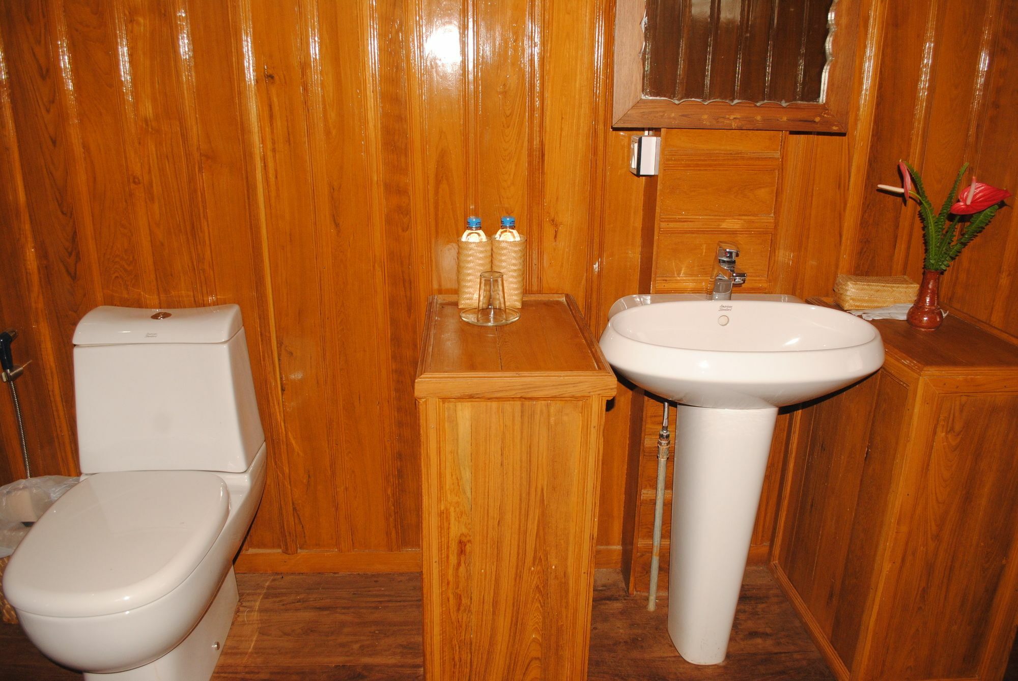 Golden Island Cottages Thale U Hotel Ywama Ngoại thất bức ảnh