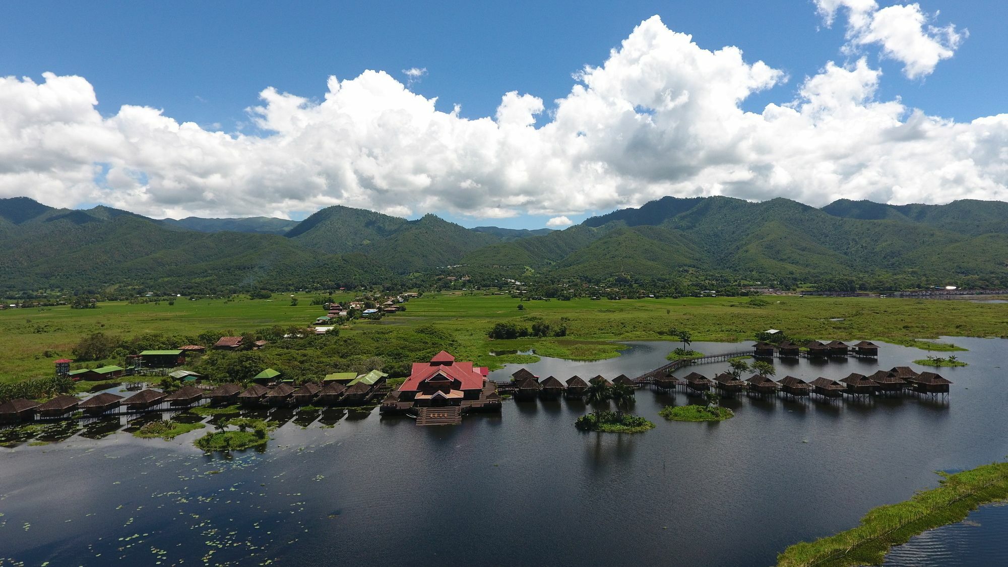 Golden Island Cottages Thale U Hotel Ywama Ngoại thất bức ảnh